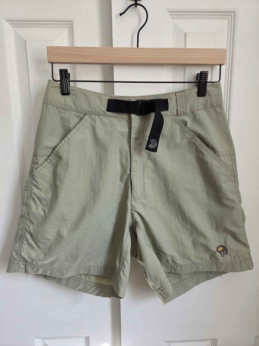 Mountain Hardwear Women's Nylon Sage/Green Quick-Dry Belted Hiking Shorts, Sz 10